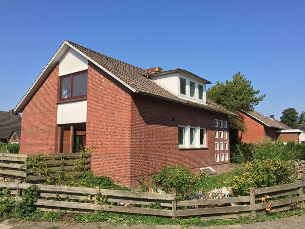 Einfamilienhaus zum Kauf provisionsfrei 149.000 € 7 Zimmer 120 m² 530 m² Grundstück Freiburg (Elbe) 21729