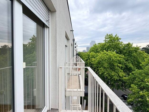 Wohnung zur Miete 1.255 € 2,5 Zimmer 68 m² 4. Geschoss frei ab sofort Mainzer Landstraße 372 Gallus Frankfurt 60326