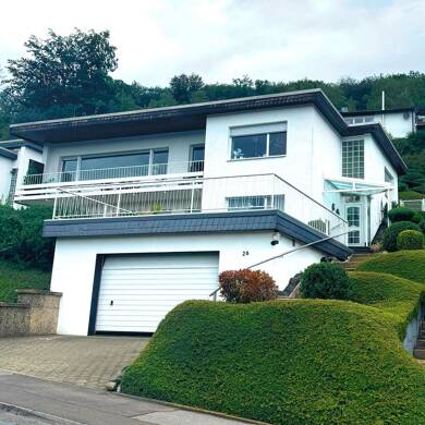 Haus zum Kauf provisionsfrei 299.000 € 6 Zimmer 182 m² 777 m² Grundstück Fontanestraße 26 Dickenberg / Eggenscheid Lüdenscheid 58513