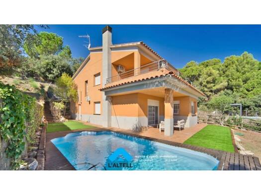 Villa zum Kauf 459.000 € 4 Zimmer 228 m² 624 m² Grundstück l'Ametlla del Vallès 08480