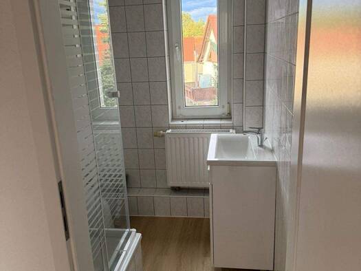 Wohnung zur Miete 449 € 2,5 Zimmer 65 m² Geschoss 1/2 frei ab sofort Burgstraße (Bad Kösen) 31 C Bad Kösen Naumburg (Saale) 06628