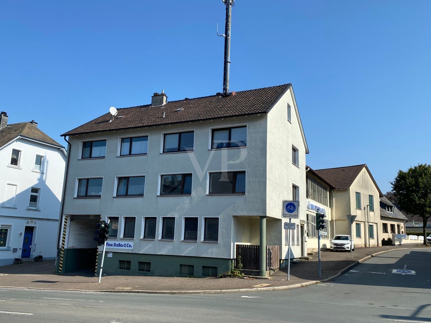 Haus zum Kauf 413.000 € 10 Zimmer 297 m²<br/>Wohnfläche 550 m²<br/>Grundstück Halver Halver 58553