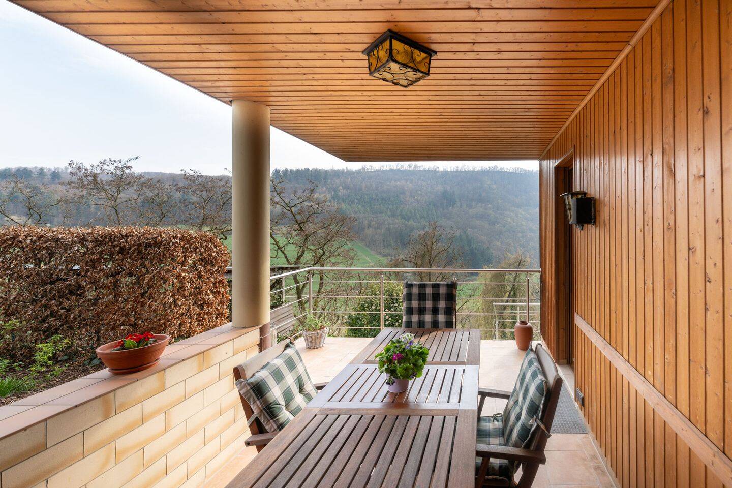 Immobilie in Nassau - Doppelhaushälfte in Nassau mit Weitblick  - Bild 0