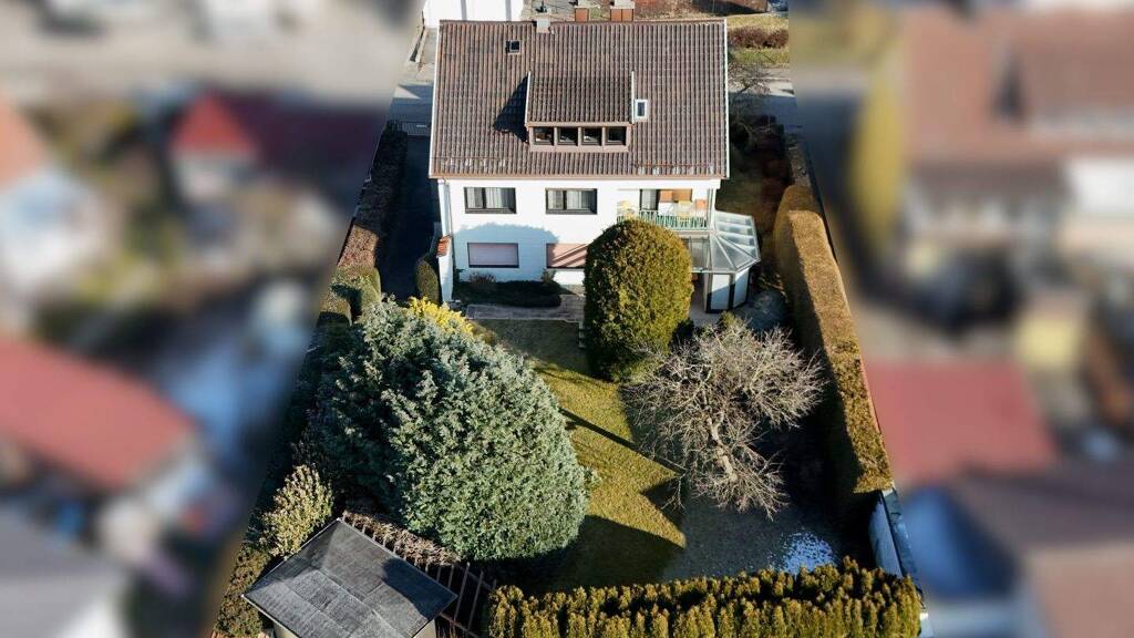 Einfamilienhaus zum Kauf 10 Zimmer 226,8 m² 732 m² Grundstück Kaufbeuren-Neugablonz Kaufbeuren 87600