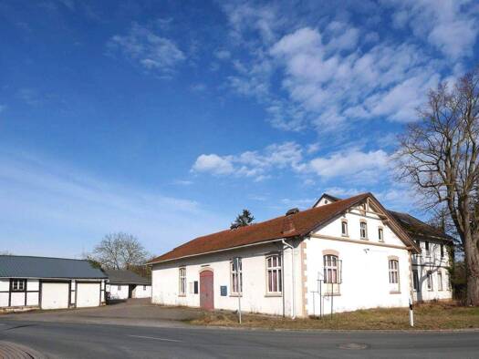 Mehrfamilienhaus zum Kauf als Kapitalanlage geeignet 209.000 € 15 Zimmer 406 m² 4.249 m² Grundstück Huddestorf 55 Huddestorf Raddestorf 31604