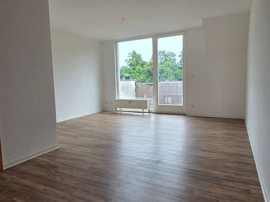 Wohnung zur Miete 500 € 3 Zimmer 71,4 m² Geschoss 4/4 frei ab sofort Rimbachstraße 23 Suhl Suhl 98527