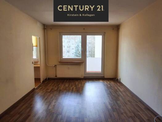 Wohnung zum Kauf 58.000 € 3 Zimmer 68,4 m² 3. Geschoss frei ab sofort Lusan Gera 07549