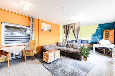 Doppelhaushälfte zum Kauf 199.000 € 2 Zimmer 109 m² 657 m² Grundstück Trappenkamp 24610