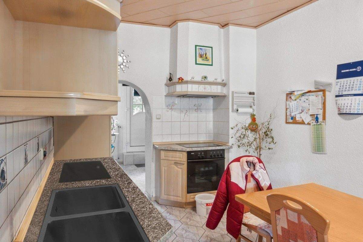 Immobilie in Aland - Provisionsfrei - Gepflegtes Einfamilienhaus auf großzügigem Grundstück mit Terrasse, Balkon und Pool - Bild 3