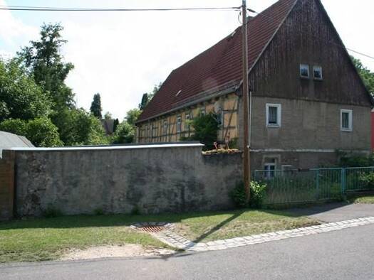 Bauernhaus zum Kauf 60.000 € 8 Zimmer 150 m² 1.945 m² Grundstück frei ab sofort Scheerau 14 Scheerau Lommatzsch 01623