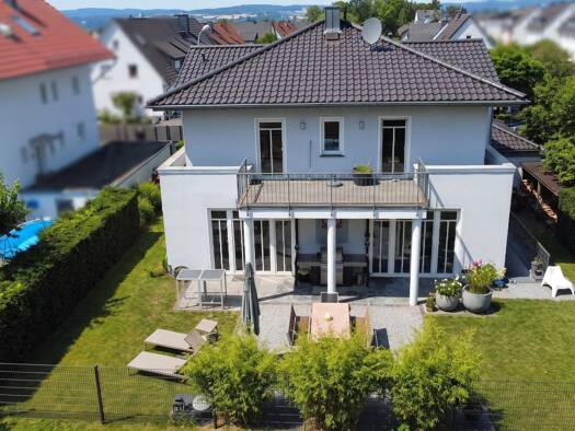 Sonstiges zum Kauf 997.000 € 8 Zimmer 280 m² 583 m² Grundstück Limburg Limburg 65549