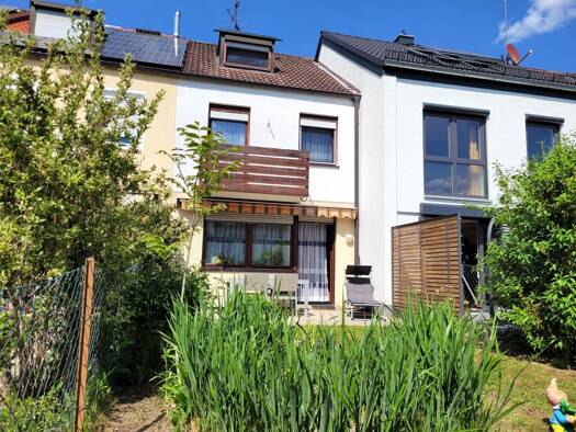 Reihenmittelhaus zum Kauf 449.000 € 5 Zimmer 113,3 m² 251 m² Grundstück Erlangen 91056