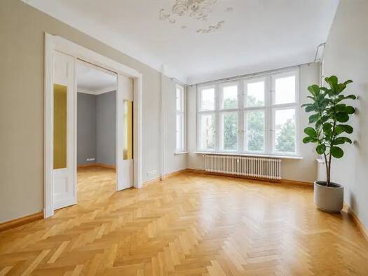 Wohnung zur Miete 800 € 4 Zimmer 138 m² frei ab sofort Mauerstraße 12 Nordstadt Fürth 90765