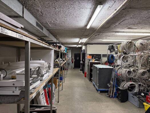 Lagerhalle zur Miete 2.550 € 270 m² Lagerfläche Offenbach am Main 63069