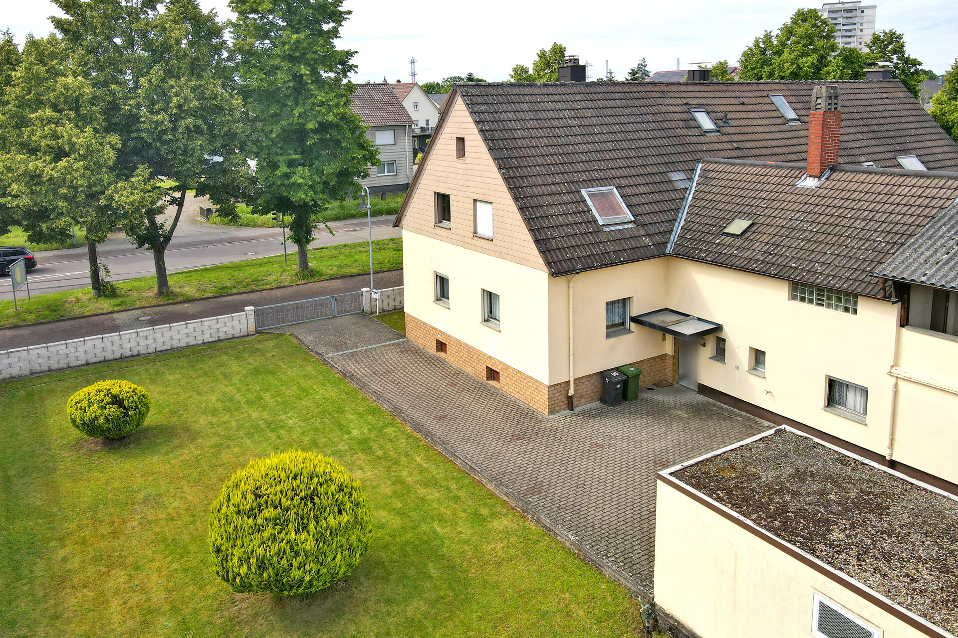 Doppelhaushälfte zum Kauf 395.000 € 6 Zimmer 123,9 m²<br/>Wohnfläche 471 m²<br/>Grundstück Forchheim Rheinstetten 76287