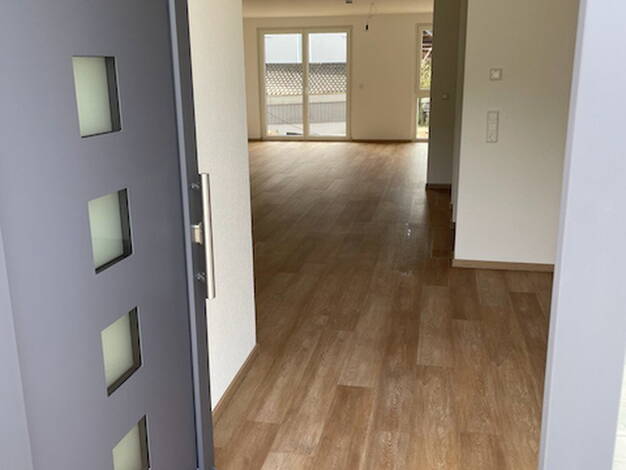 Reihenmittelhaus zum Kauf provisionsfrei 749.000 € 5,5 Zimmer 160 m² 180 m² Grundstück frei ab 01.11.2026 Wehratalstrasse 31c Öflingen Wehr 79664