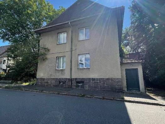 Mehrfamilienhaus zum Kauf 130.000 € 6 Zimmer 210 m² 930 m² Grundstück August-Schlosser-Straße 42 Oberhohndorf Zwickau 08056