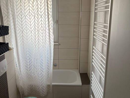 Wohnung zur Miete 569 € 4 Zimmer 80,8 m² 2. Geschoss frei ab 31.03.2026 Kastanienallee 20 Innenstadt Herford 32049