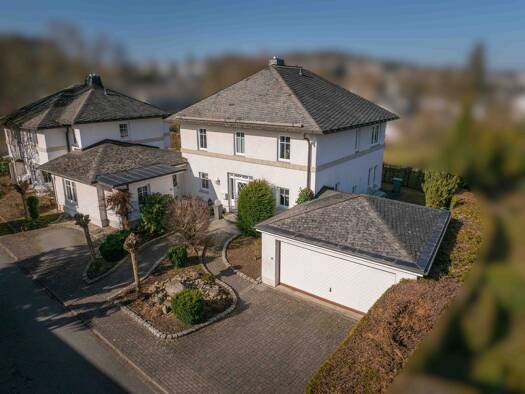 Haus zum Kauf 375.000 € 9 Zimmer 140 m² 420 m² Grundstück Brilon 59929