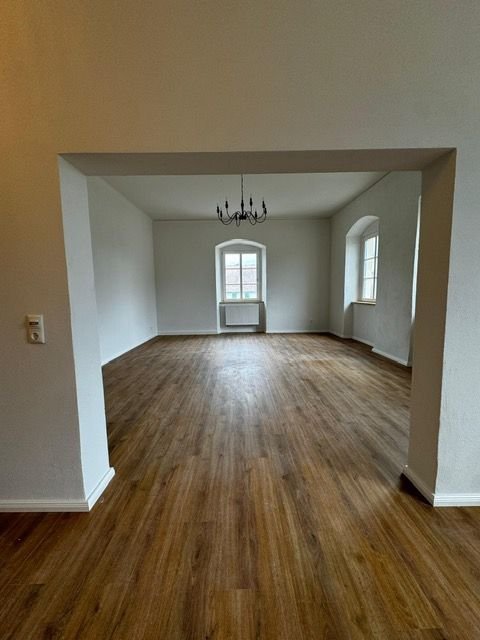 Wohnung zur Miete 450 € 2 Zimmer 59 m²<br/>Wohnfläche 1.<br/>Geschoss Redwitz Redwitz a.d.Rodach 96257