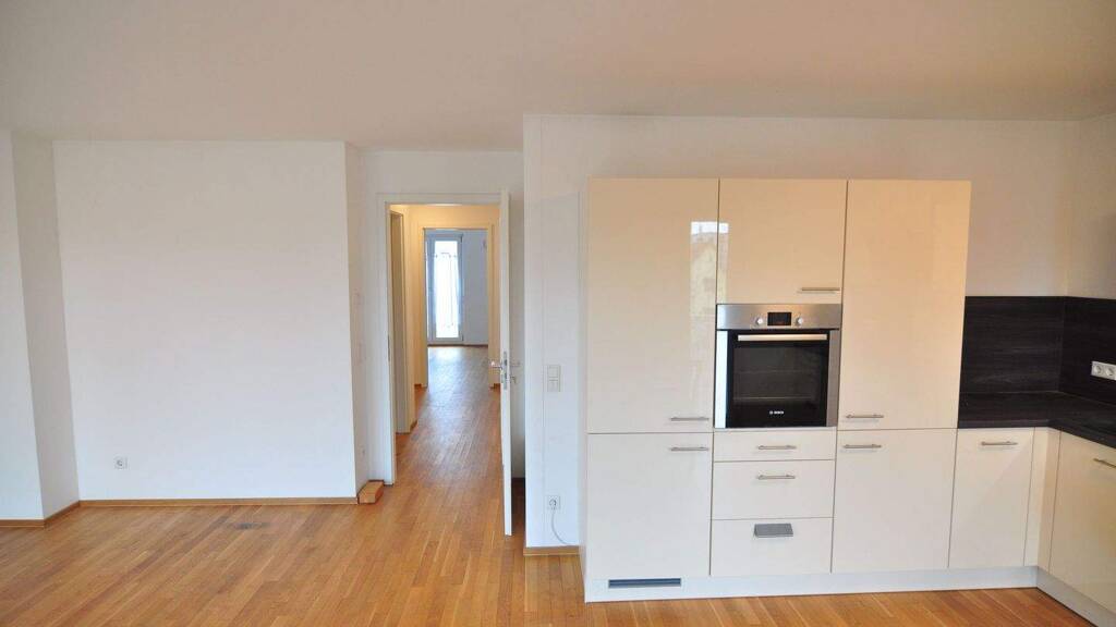 Wohnung zur Miete 1.350 € 3 Zimmer 75 m² Geschoss 2/3 frei ab 01.04.2026 Kirchweg Karlsfeld 85757