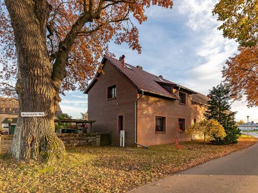 Einfamilienhaus zum Kauf 245.000 € 5 Zimmer 116 m² 4.242 m² Grundstück Falkenberg Tauche 15848