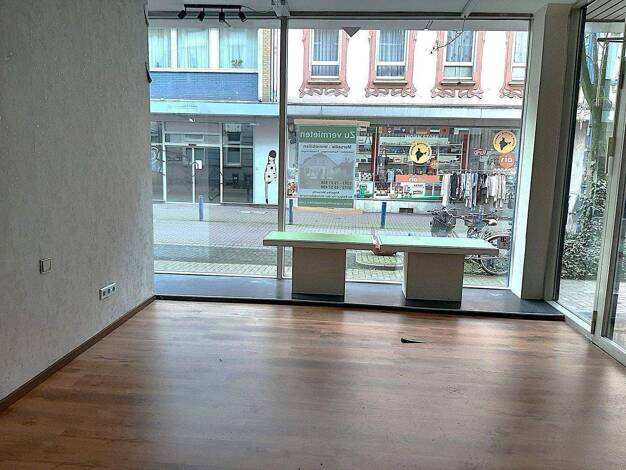 Bürofläche zur Miete 500 € 3 Zimmer 50 m² Bürofläche Oststr. 133 Neudorf-Nord Duisburg 47057