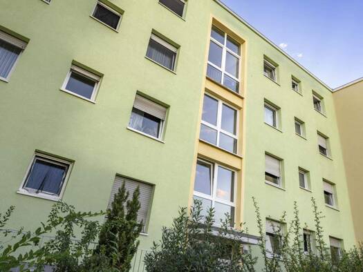 Wohnung zur Miete 879 € 4 Zimmer 91,5 m² EG Bayernplatz 19 Neustadt-Stadt Neustadt an der Weinstraße 67433