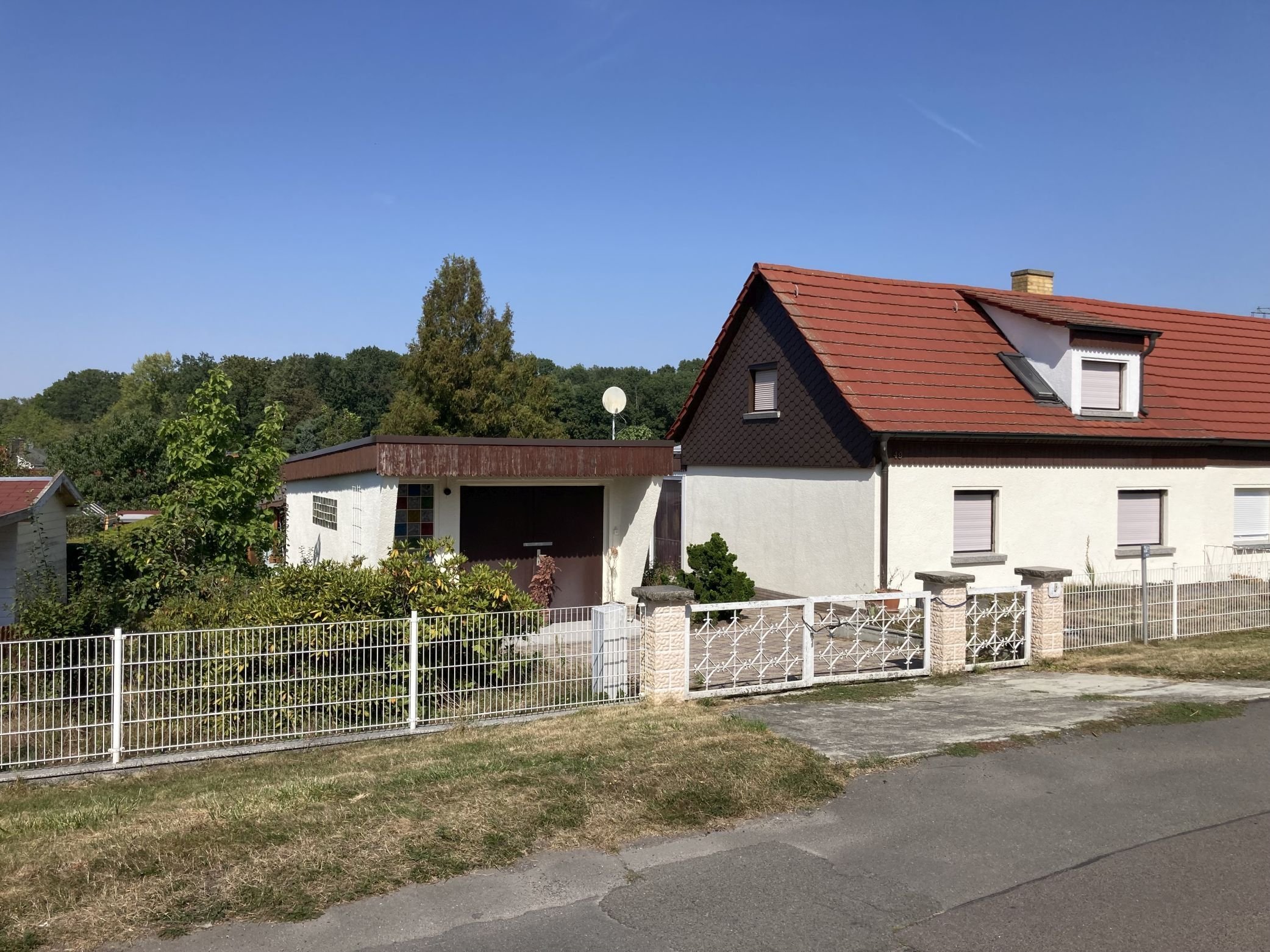 Haus zum Kauf 226.000 € 6 Zimmer 85 m²<br/>Wohnfläche 650 m²<br/>Grundstück Cradefelder Straße 49 Plaußig-Portitz Leipzig 04349