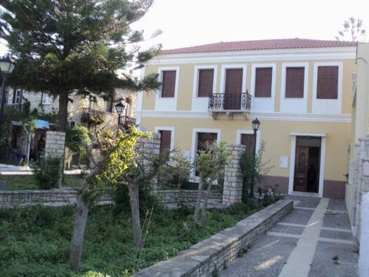 Einfamilienhaus zum Kauf 600.000 € 8 Zimmer 250 m² 325 m² Grundstück Municipality of Eastern Samos 83100