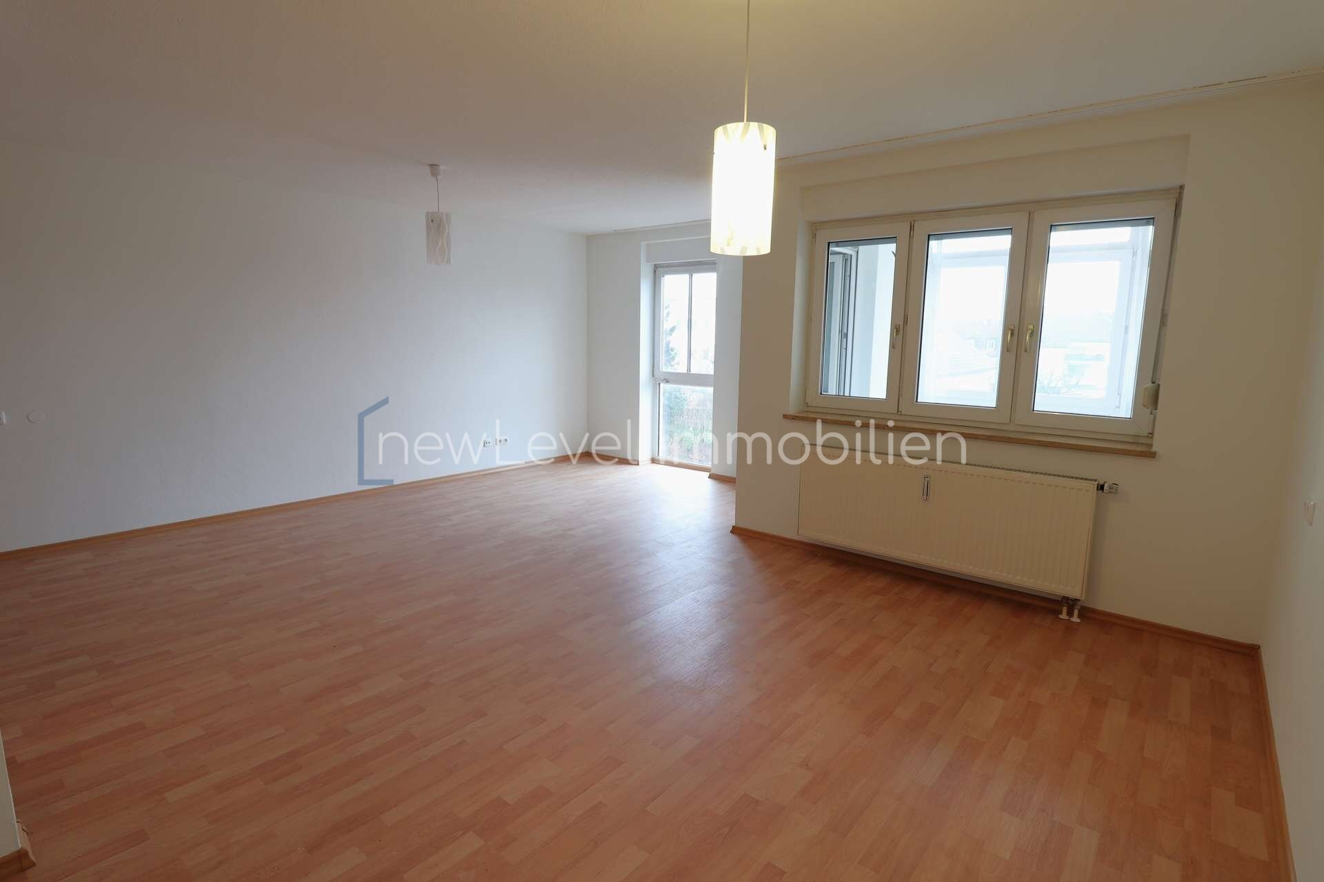 Wohnung zum Kauf provisionsfrei 157.950 € 1 Zimmer 48,6 m²<br/>Wohnfläche 2.<br/>Geschoss Neutraubling 93073