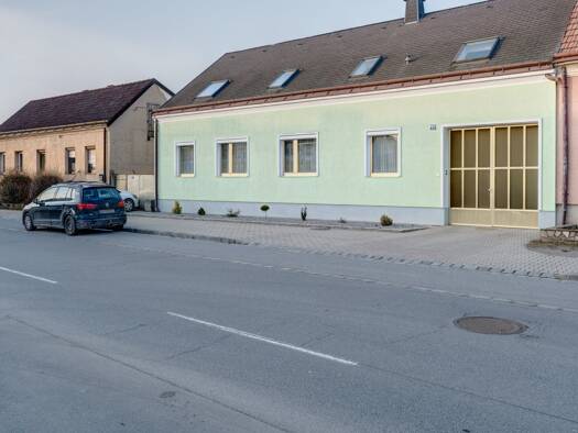 Haus zum Kauf 339.000 € 9 Zimmer 726 m² Grundstück Lassee 2291