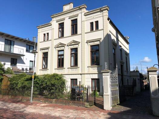 Bürofläche zur Miete 1.050 € 6 Zimmer 120 m² Bürofläche Mitteldeichstraße 11 Brake Brake 26919