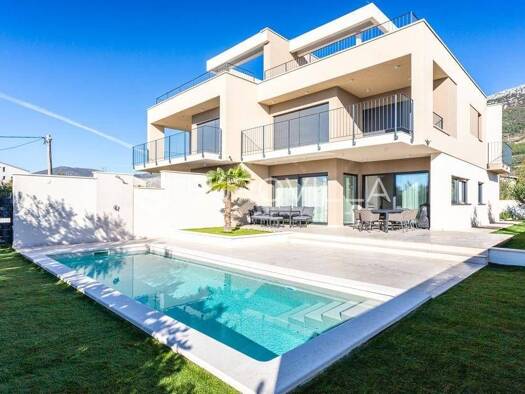 Haus zur Miete 3.900 € 3 Zimmer 274 m² Kastel Stari Kaštel Stari