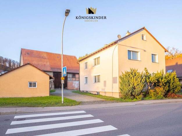 Mehrfamilienhaus zum Kauf 419.000 € 6 Zimmer 161,4 m² 523 m² Grundstück Mönsheim 71297
