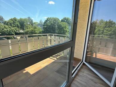 Wohnung zur Miete 630 € 1 Zimmer 44 m² 2. Geschoss frei ab sofort Wiesbaden 65191