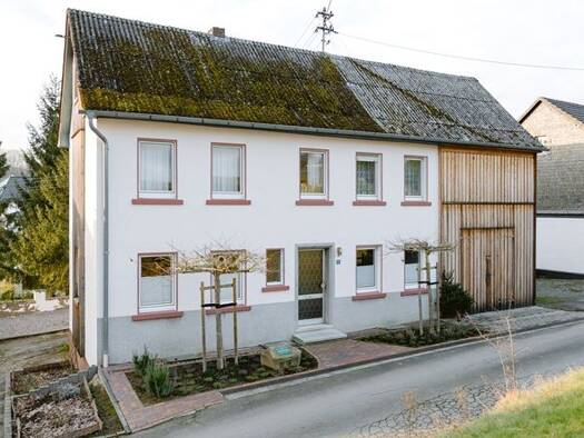 Einfamilienhaus zum Kauf 148.880 € 4 Zimmer 102 m² 658 m² Grundstück Sörth 57636