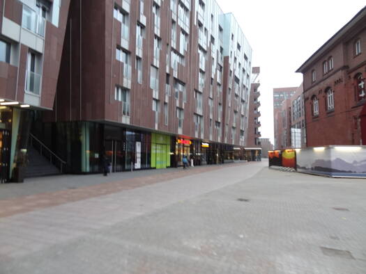 Laden zur Miete 28 € 357 m² Verkaufsfläche HafenCity Hamburg 20457