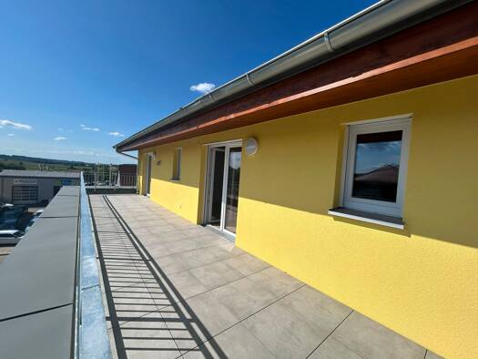 Penthouse zur Miete 899 € 1,5 Zimmer 76,5 m² Geschoss 2/3 frei ab 01.09.2026 Dombühl Dombühl 91601