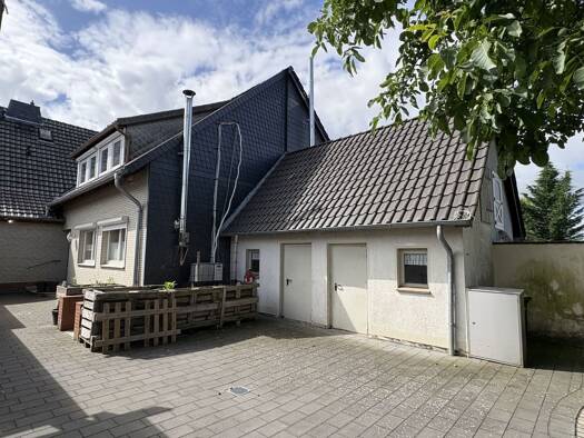Doppelhaushälfte zum Kauf 535.000 € 7 Zimmer 200 m² 783 m² Grundstück frei ab sofort Lehrte 31275
