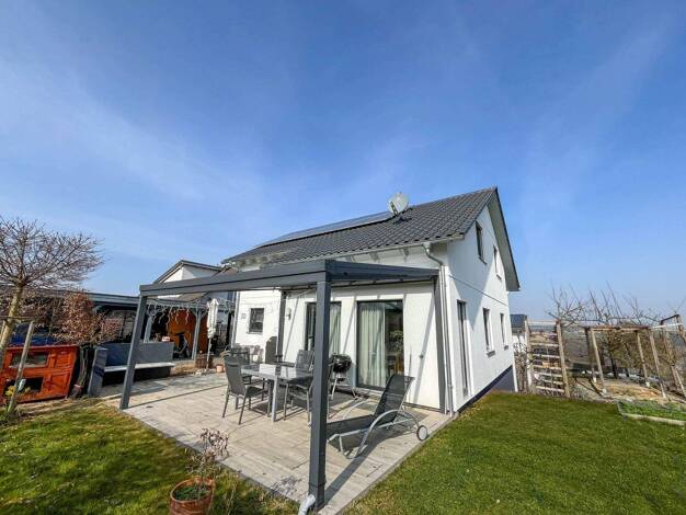 Einfamilienhaus zum Kauf 620.000 € 6 Zimmer 126,2 m² 576 m² Grundstück Niedernhall 74676