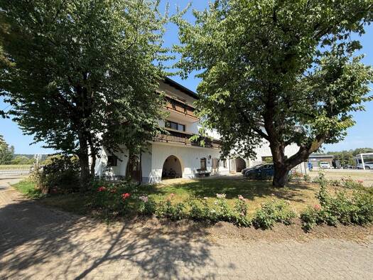 Wohnung zur Miete 1.300 € 5 Zimmer 200 m² 1. Geschoss frei ab 01.10.2026 Natternberg Deggendorf 94469
