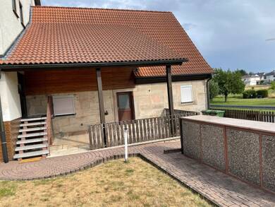 Einfamilienhaus zum Kauf 249.000 € 4,5 Zimmer 100 m² frei ab sofort Am Seebach 9 Heßdorf Heßdorf 91093