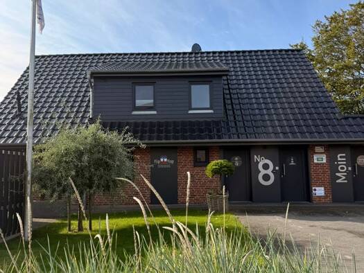 Mehrfamilienhaus zum Kauf provisionsfrei als Kapitalanlage geeignet 1.199.000 € 9 Zimmer 249 m² 556 m² Grundstück Pappelweg 8 Büsum 25761