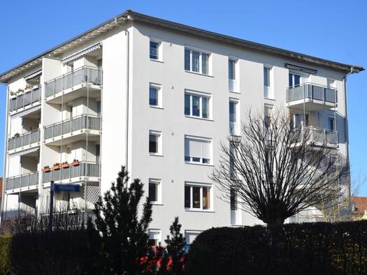 Wohnung zum Kauf 196.000 € 4 Zimmer 79,9 m² Lindenthal Nordwest 04158