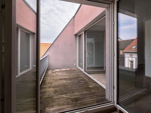 Wohnung zur Miete 863 € 3 Zimmer 97 m² 3. Geschoss frei ab 01.10.2026 Weißenfels Weißenfels 06667