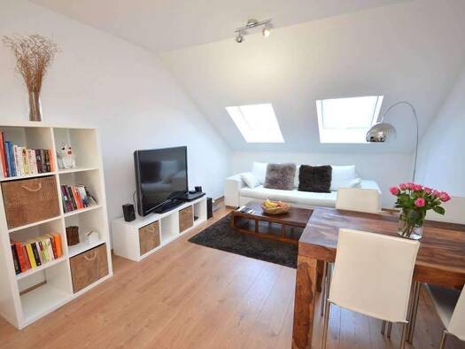 Wohnung zur Miete 1.490 € 2 Zimmer 50 m² 3. Geschoss frei ab 01.05.2026 Niederrad Frankfurt am Main 60528