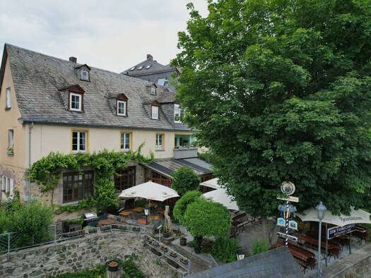 Haus zum Kauf provisionsfrei 349.000 € 6 Zimmer 182,9 m² 642 m² Grundstück Weilburg 35781