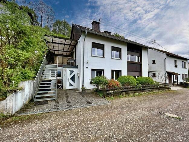 Einfamilienhaus zum Kauf 360.000 € 8 Zimmer 200 m² 893 m² Grundstück Alt-Güdingen Saarbrücken 66130