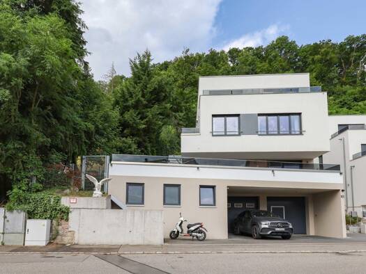 Einfamilienhaus zum Kauf 6 Zimmer 296,7 m² 2.127 m² Grundstück frei ab sofort Degerfelden Rheinfelden (Baden) 79618